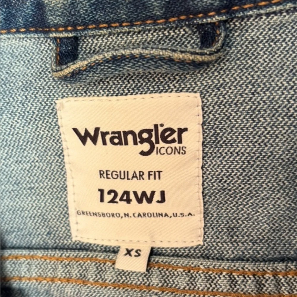 Wrangler Icons Jacket Womens Size XS Regular Fit Rigid Denim Jean Western 124WJ - Picture 8 of 16